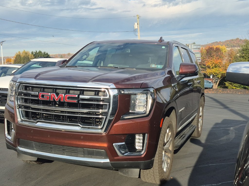 Used 2022 GMC Yukon SLT w/ SLT Premium Package AWD/4WD image 3