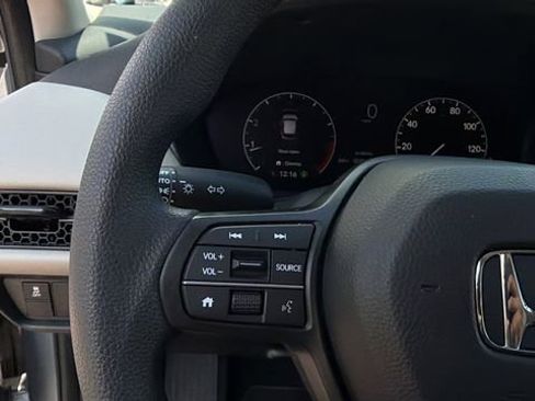 Used 2025 Honda HR-V LX image 19