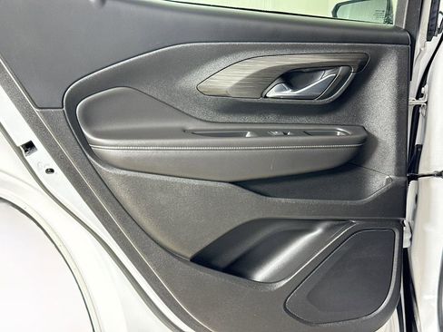 Used 2022 GMC Terrain SLT w/ LPO, Floor Liner Package image 21