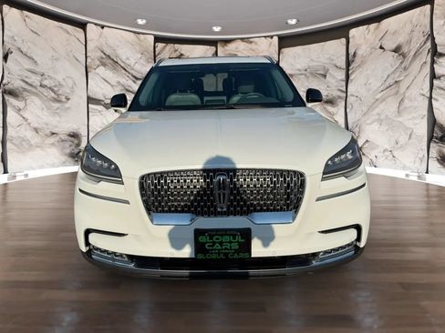 Used 2021 Lincoln Aviator Reserve w/ Elements Package Plus RWD image 3