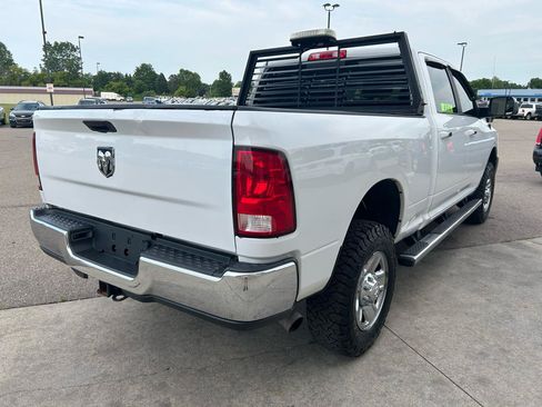 Used 2018 RAM 2500 SLT AWD/4WD image 5