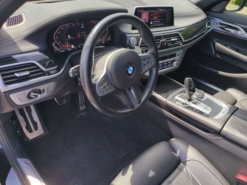 Used 2022 BMW 750i xDrive w/ M Sport Package AWD/4WD image 7