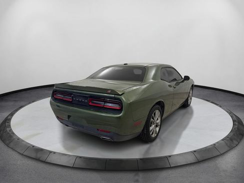 Used 2020 Dodge Challenger SXT AWD/4WD image 5