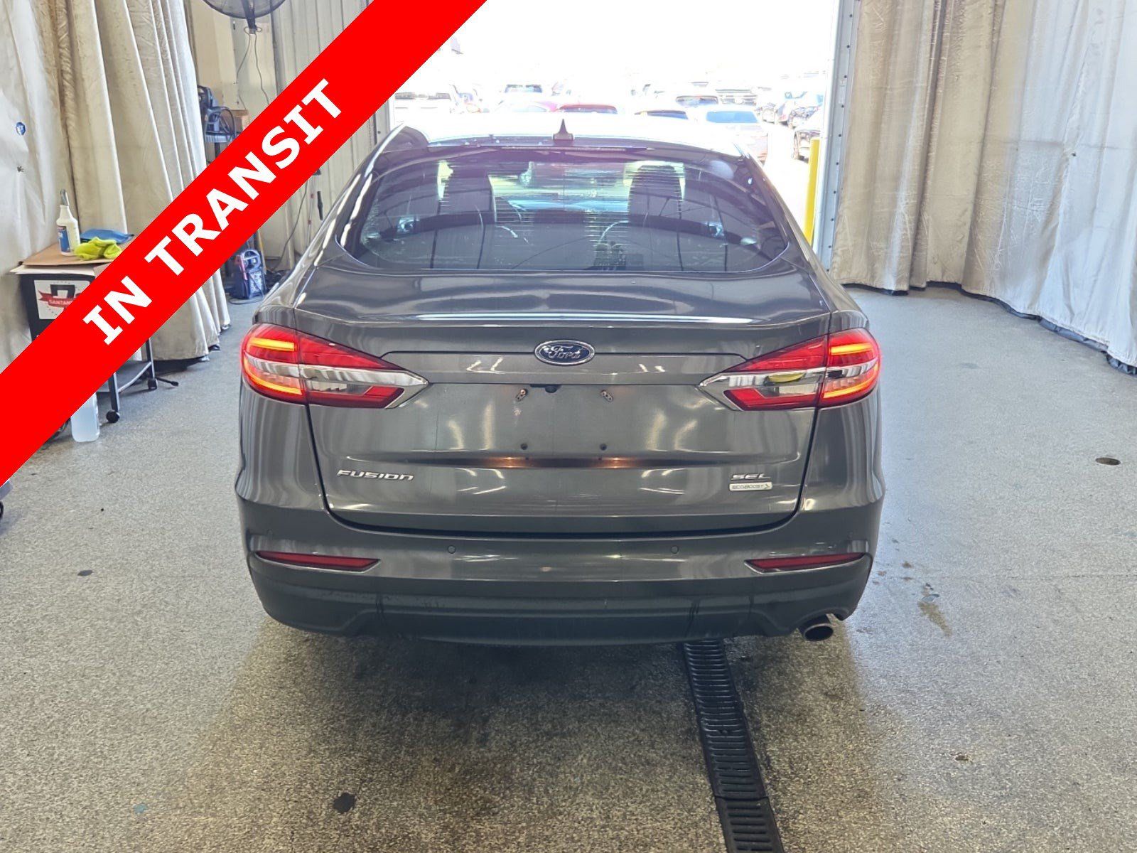 Used 2020 Ford Fusion SEL FWD image 4
