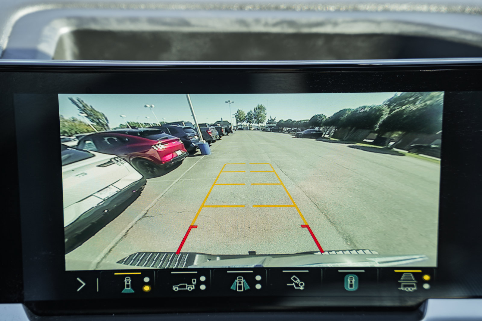 Used 2023 Chevrolet Silverado 1500 LT Trail Boss w/ LT Trail Boss Premium Package AWD/4WD image 52