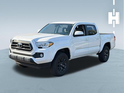 Used 2023 Toyota Tacoma SR5 RWD image 2