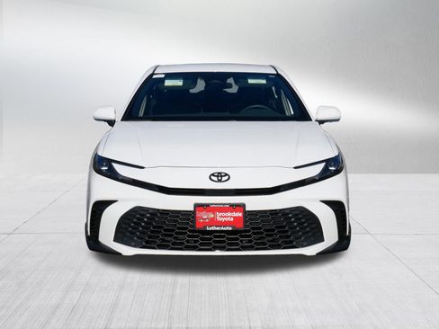 Certified 2025 Toyota Camry SE FWD image 2