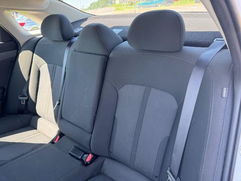 Used 2022 Kia K5 LXS FWD image 15