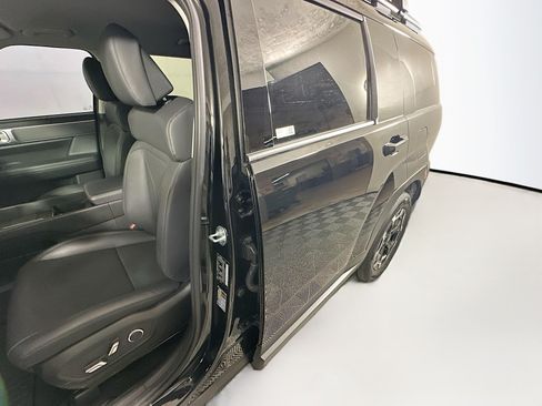 Used 2026 Hyundai Santa Fe SEL FWD image 12
