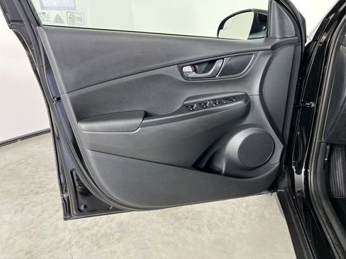 Used 2019 Hyundai Kona SE w/ Cargo Package image 21