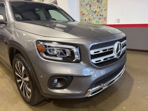 Used 2022 Mercedes-Benz GLB 250 4MATIC image 34