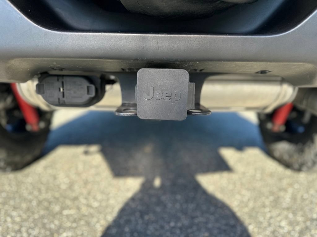Used 2024 Jeep Wrangler Unlimited AWD/4WD image 7