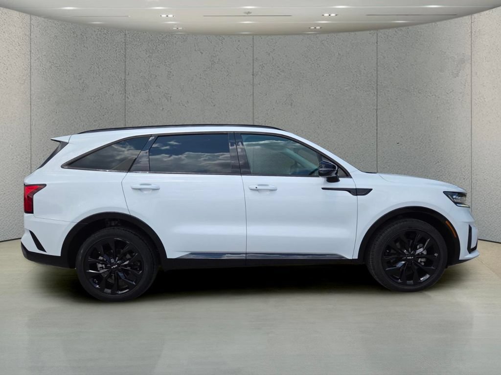 Used 2023 Kia Sorento SX FWD image 3