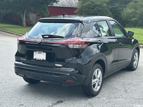 New 2024 Nissan Kicks S image 5