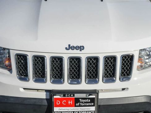 Used 2011 Jeep Compass 2WD image 5