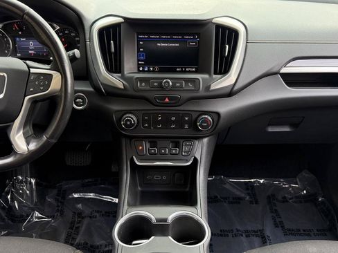 Used 2020 GMC Terrain SLE w/ Elevation Edition FWD image 16