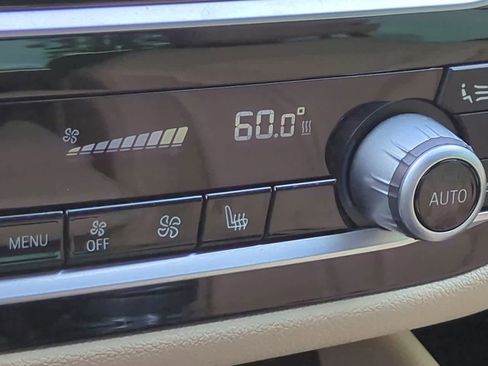 Used 2018 BMW 530e RWD image 23