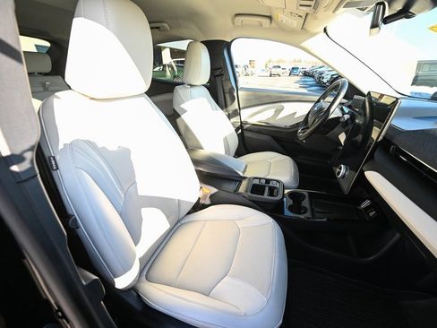 Certified 2025 Ford Mustang Mach-E Premium image 25