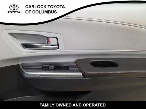 Used 2021 Toyota Sienna XSE w/ XSE Plus Package image 20