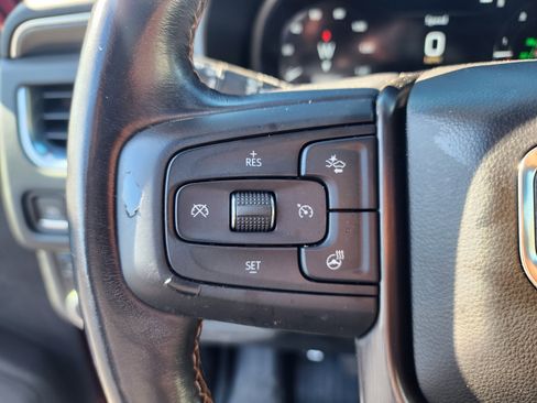 Used 2022 GMC Yukon XL AT4 image 31