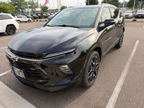 Used 2023 Chevrolet Blazer RS AWD/4WD image 2