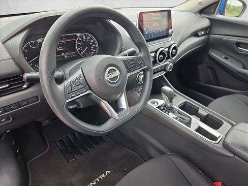 Used 2025 Nissan Sentra SV FWD image 10