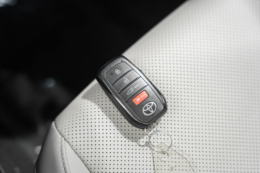 Used 2024 Toyota Prius Limited AWD/4WD image 51