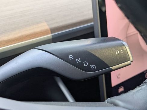 Used 2018 Tesla Model 3 Long Range image 28