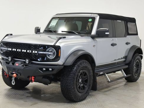Used 2023 Ford Bronco Wildtrak AWD/4WD image 8