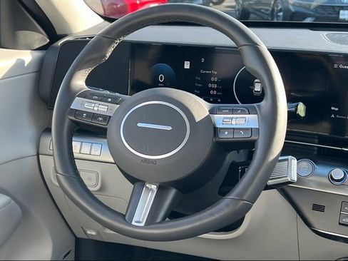 Certified 2025 Hyundai Kona Limited image 12