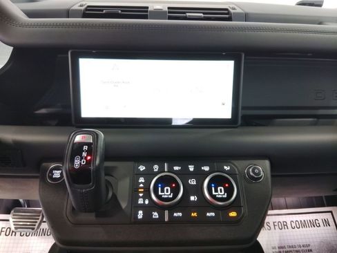 Used 2022 Land Rover Defender 110 X image 20