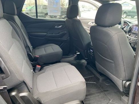 Used 2023 Chevrolet Traverse LT AWD/4WD image 36