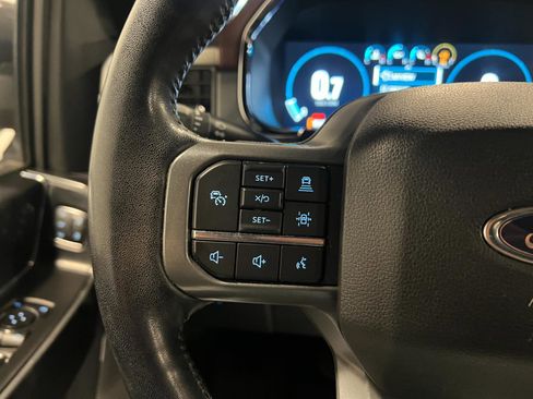 Used 2022 Ford F150 Lariat image 13