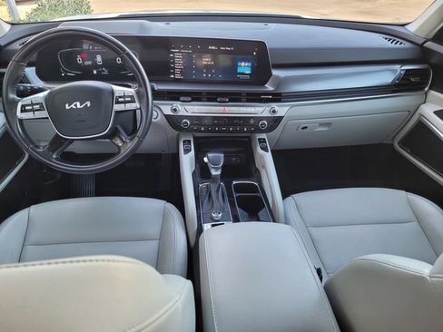 Used 2023 Kia Telluride S w/ S Sunroof Package FWD image 6