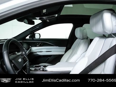 Used 2024 Cadillac Lyriq Sport RWD image 5