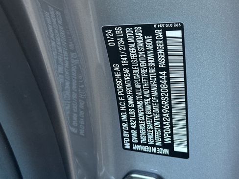 Used 2024 Porsche 911 Carrera image 32