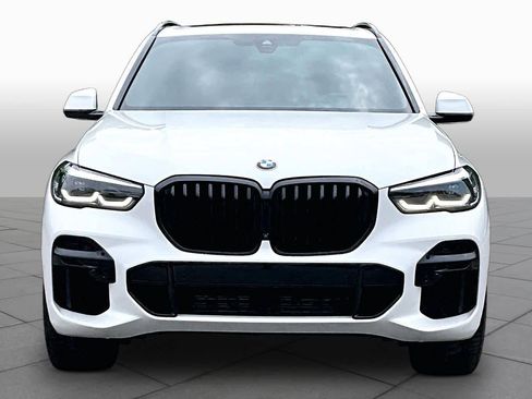 Used 2023 BMW X5 sDrive40i w/ M Sport Package RWD image 3