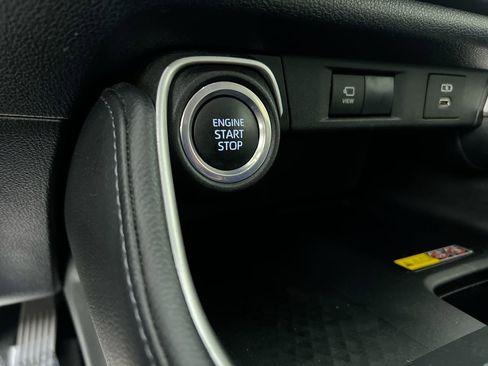 Used 2024 Toyota Grand Highlander Limited image 19