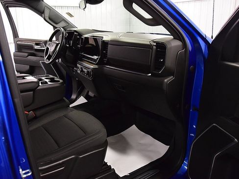 Used 2022 Chevrolet Silverado 1500 RST w/ Z71 Off-Road Package image 29