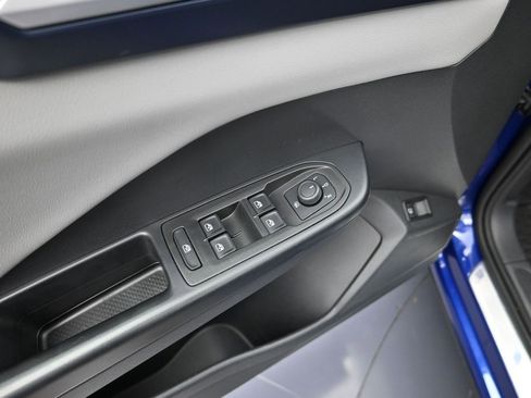 Used 2023 Volkswagen Taos SE image 11