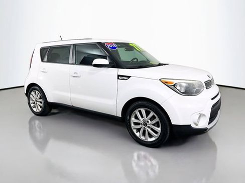 Used 2018 Kia Soul + image 23