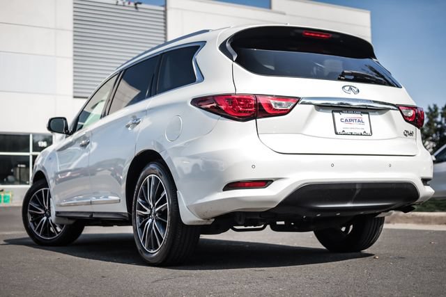 Used 2017 INFINITI QX60 Luxe w/ Deluxe Technology Package AWD/4WD image 18