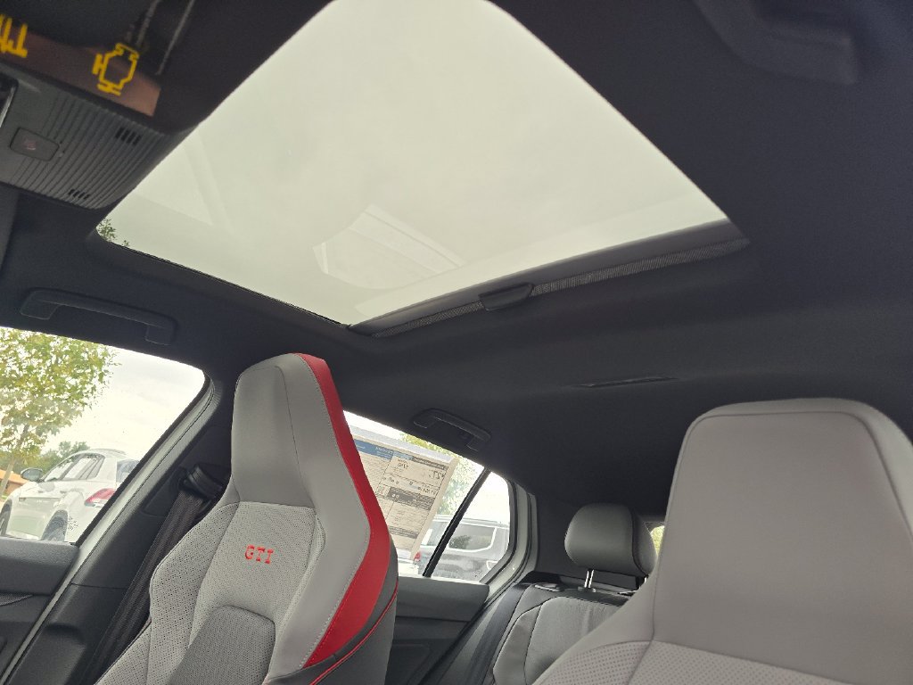 New 2026 Volkswagen GTI SE FWD image 2