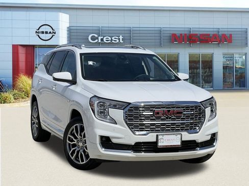 Used 2024 GMC Terrain Denali w/ Denali Premium Package image 1