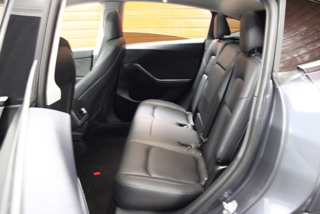 Used 2020 Tesla Model Y Long Range AWD/4WD image 19