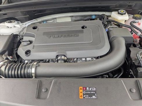 New 2025 Buick Envision Sport Touring image 18