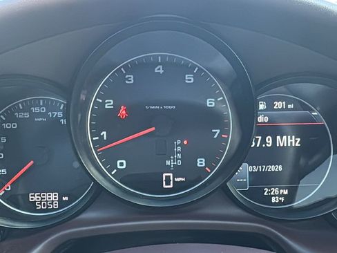 Used 2015 Porsche Panamera 4 image 28