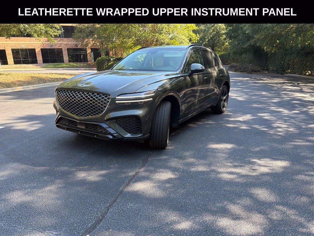 Used 2025 Genesis GV70 3.5T Sport w/ Sport Advanced Package AWD/4WD image 4