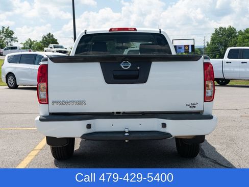 Used 2018 Nissan Frontier S RWD image 5