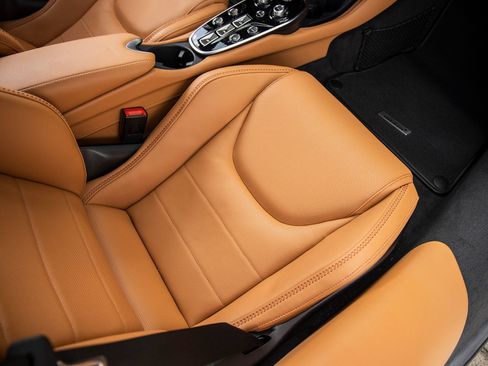 Used 2023 McLaren GT RWD image 40